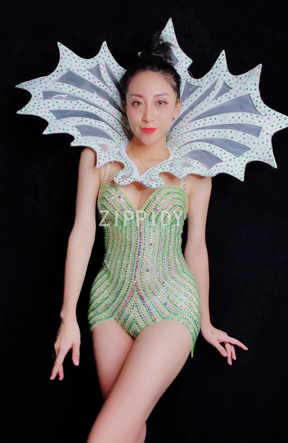 Multicolor Bling Rhinestones ตาข่าย Bodysuit Dance Party ฉลองชุดไนท์คลับนักร้องหญิงสวมใส่ดูผ่านชุด