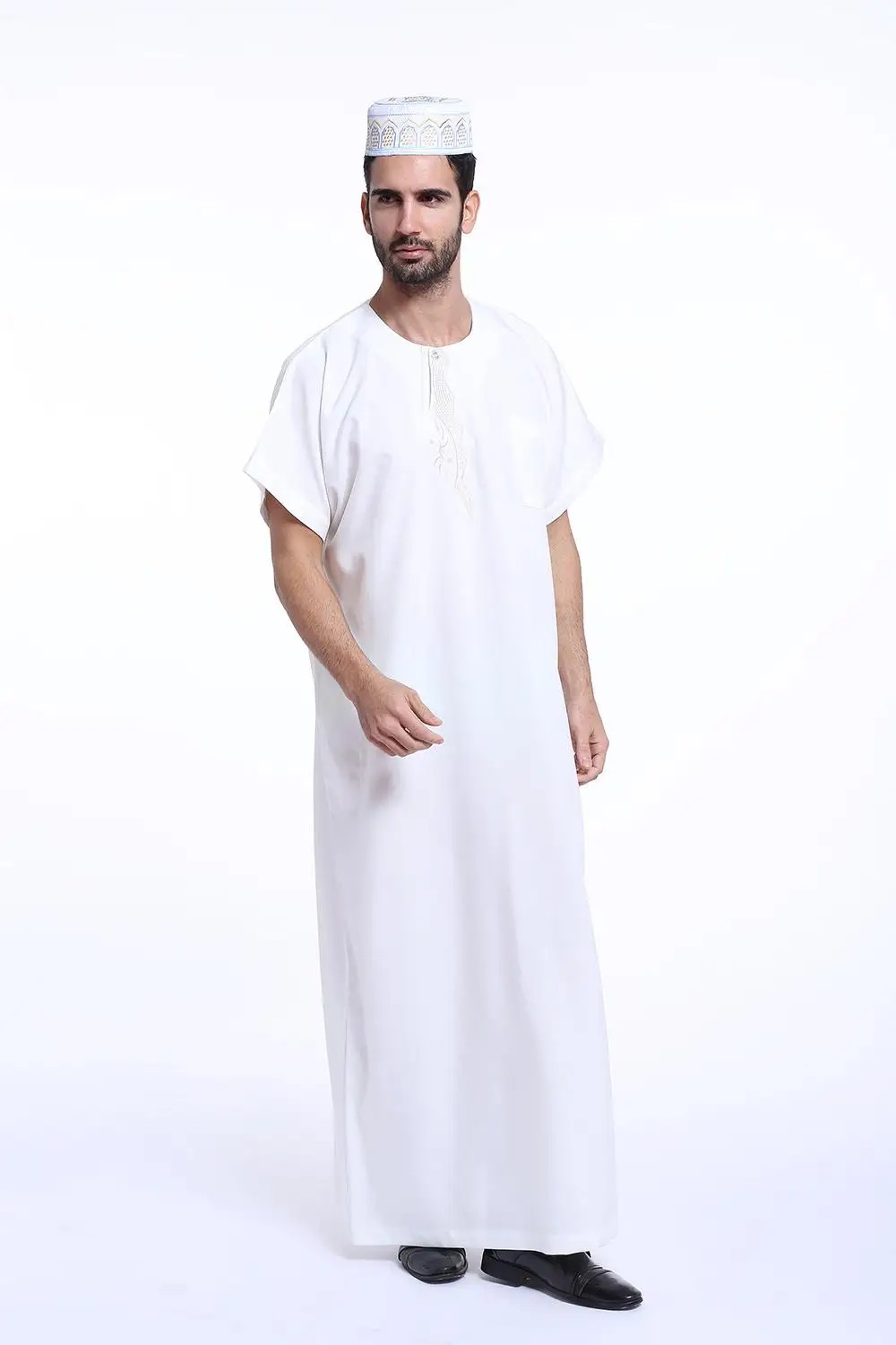 Islamska saudyjska szata Kaftan Thawb mężczyźni muzułmańskie wycięcie pod szyją haft dubaj długa abaja Ramadan Thobe Arabia sukienka z krótkim rękawem kaftan