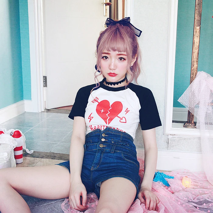 

Princess sweet lolita T-shirts BOBON21 summer refresh print "Heartbroken" All-match o-neck short T-shirts T1378