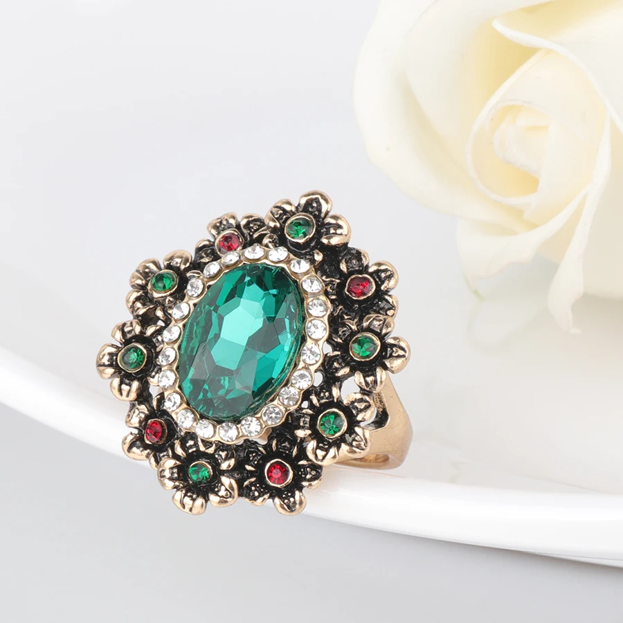 Wbmqda Luxury Green Crystal Flower Rings For Women Antique Gold Color Vintage Wedding Ring Boho Jewelry Wholesale