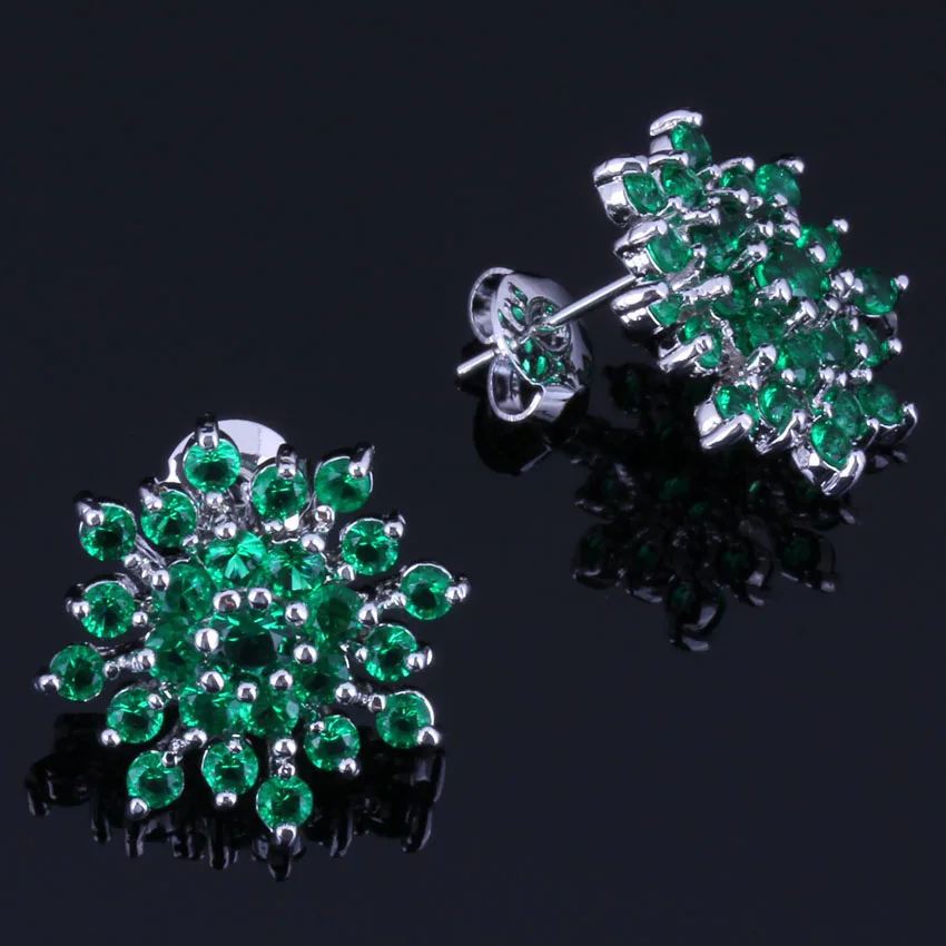 Superb Snowflake Green Cubic Zirconia Silver Plated Stud Earrings V0853