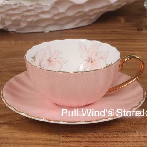 Fine Pink bone china black tea cup Exquisite color gold red ceramic milk cup Great cups  Saucers