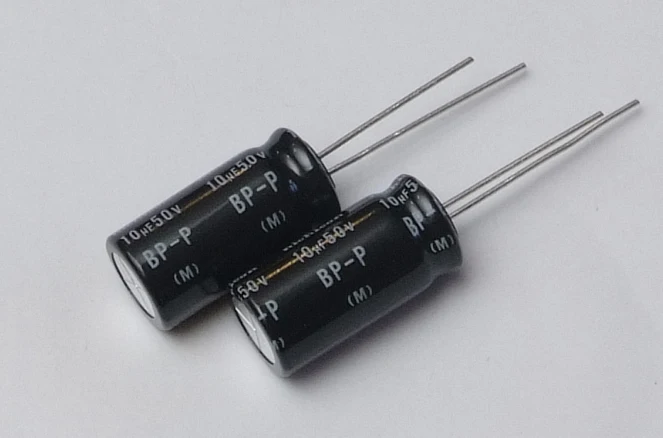 

2020 hot sale 10PCS/30PCS new Japanese original nichicon audio electrolytic capacitor DB 10uf/50V capacitor free shipping