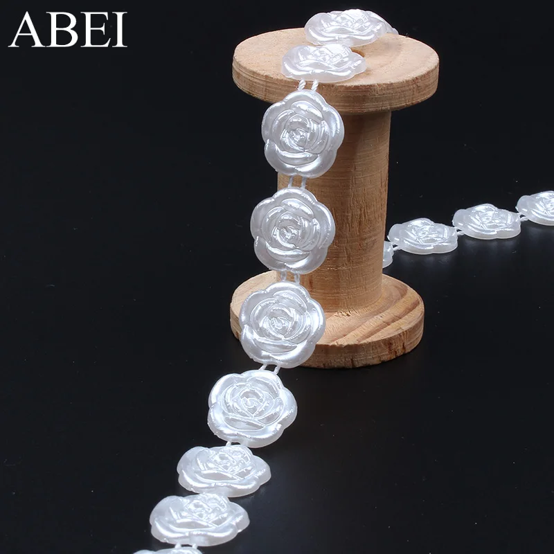 17mm 2yards White Rose Flower String Plastic Beaded Lace Trims for Wedding Dress Clothes Ornaments DIY Home Wedding Decoration