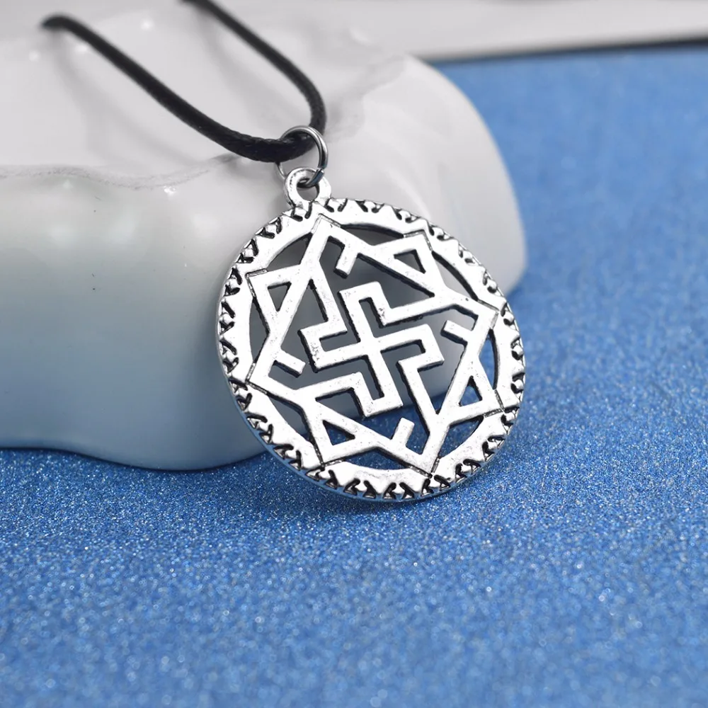 Kinitial Valkyrie Slavic Pendant Necklace Viking Odin Thor Runes Warrior Charm Leather Chain Necklace for Women collares