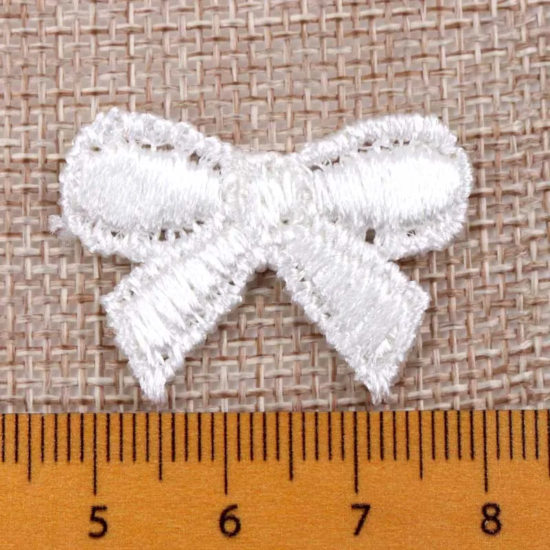 Mix Vintage White Flower Embroidery Lace Fabric Appliqued Sewing Patch Ribbon Lace Fabric Garment Accessory Decoration 10-50pcs