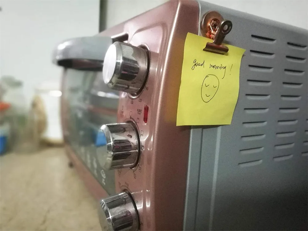 XRHYY 2 Pieces Refrigerator Magnet Hook Clips, Strong Magnetic Clips with Scratch Safe for Notes, Fridge, Office (Rose Gold)