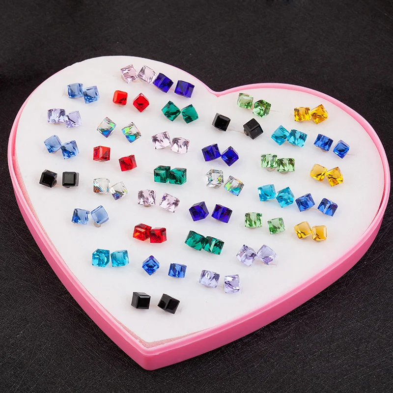 Womens Crystal Magnetic Earrings Water Cube Health Care Strong Magnetic Ear Stud Set Non Piercing Fake Earrings Best Gift