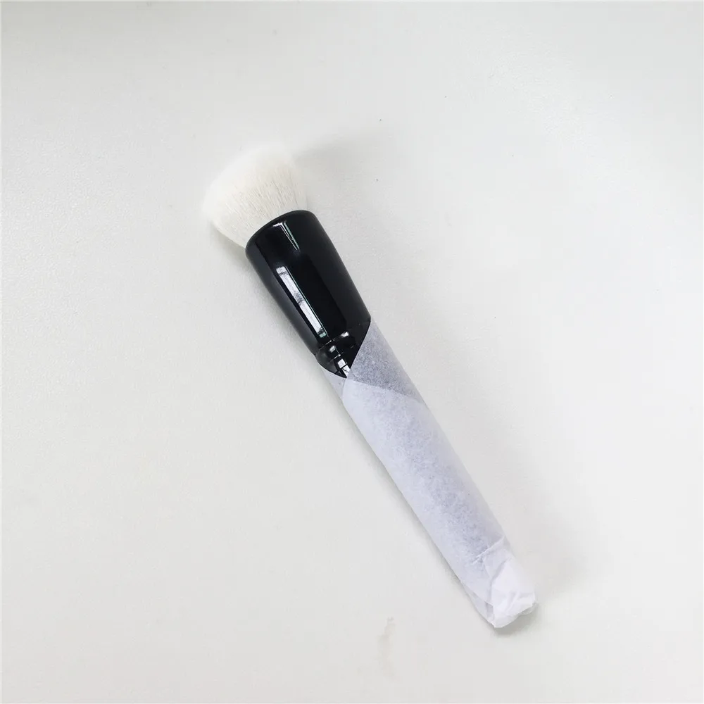 WG Brush 01 Foundation brush - Duo-fiber bristles for Liquid Foundation Cream Powder Brush - Beauty Makeup Brushes Blender