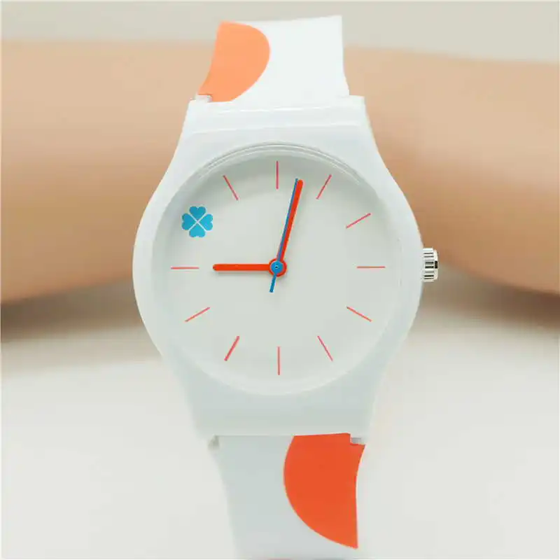 Casual Fashion Silicone strap High Quality Classic Crystal Watch Cartoon Novelty Student/women Watch