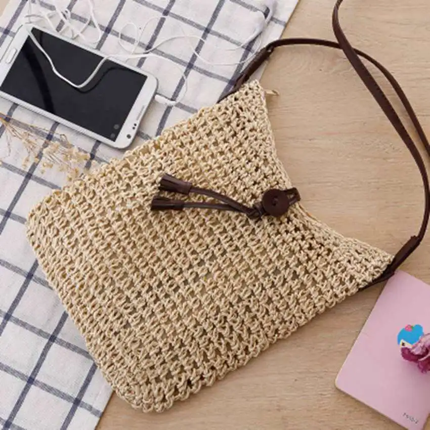 Europe and the United States wind handmade simple and elegant crocheted crocodile cuff tassel shoulder knit bag female beach bag