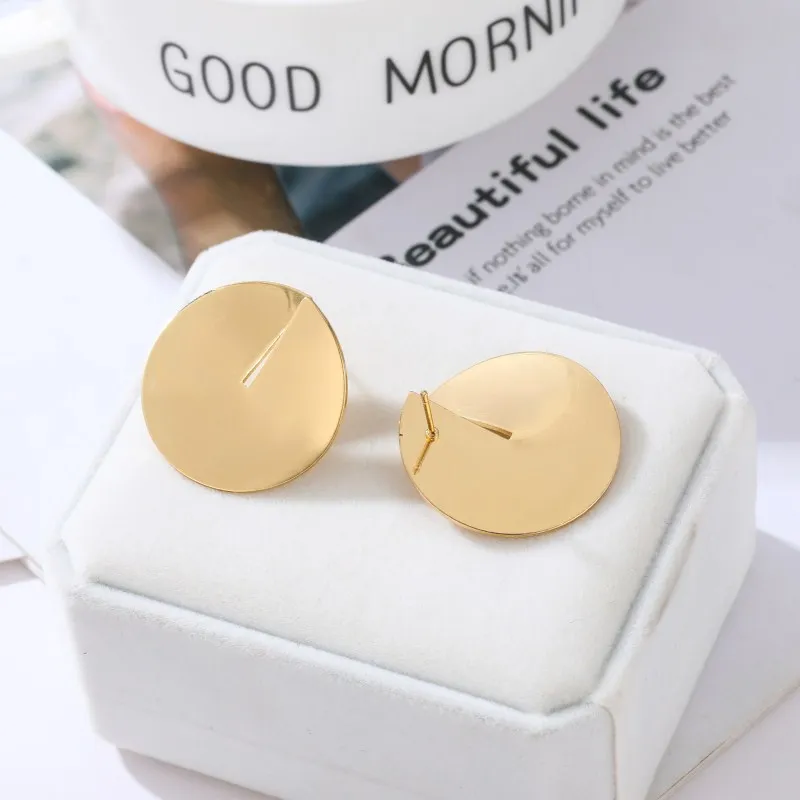 Minimalism Metal Statement Earrings for Women Vintage Golden Silver Color Round Stud Earrings Fashion Geometric Jewelry