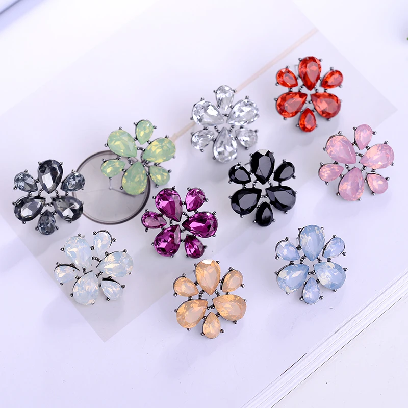  Six Flower Petals Acrylic Crystal Stone Fashion Stud Earrings Silver Color Metal Piercing Earrings For Women Girl Jewelry