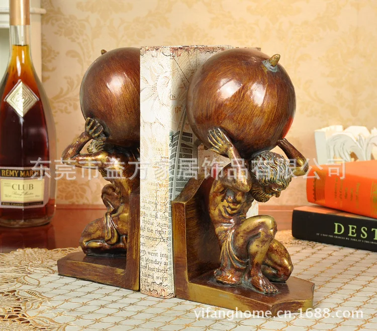 

Kimi Gee factory wholesale European style back Globe bookend book by resin crafts Decoration