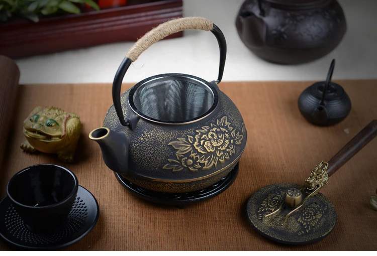 Hot sale Cast iron pot uncoated iron teapot southern Japan,Japanese Kung Fu Tools Stainless Steel Strainer Peony Teakettle 800ml