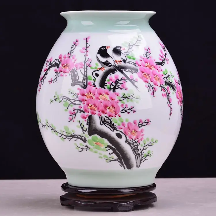 Jingdezhen City, hand-painted ceramic vase vase pastel plum celebrity Masterpiece Collection ceramic Annunciation