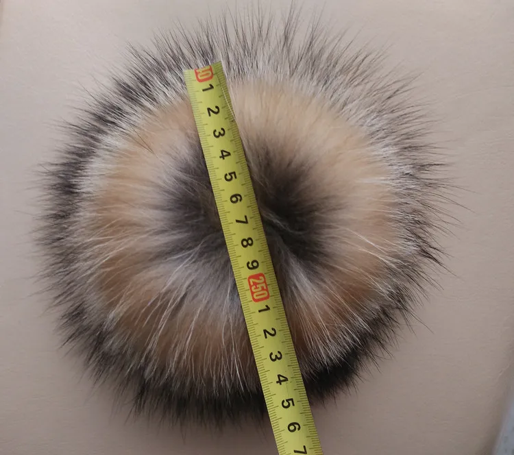 Pompons en fourrure de raton laveur 100% véritable, 15cm, boules de fourrure luxueuses, pour sac, chapeaux, casquette, écharpe, gants attachés au moraillon