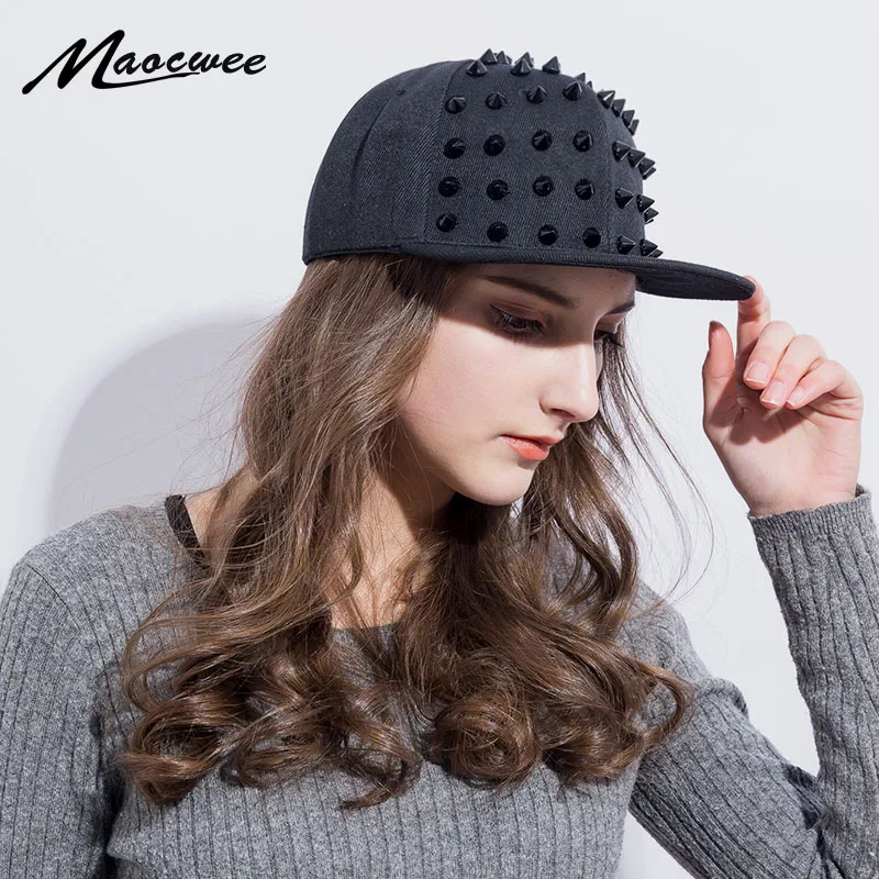 2018 Incroyable CHAUDE Unisexe Punk Herisson Rock Hip Hop Argent Rivet Goujon de Spike Spiky Chapeau de Baseball cap Bones