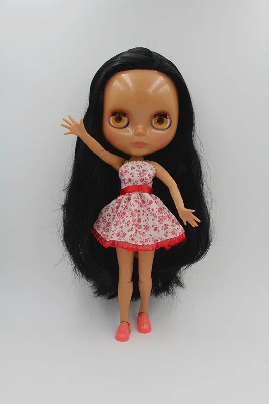 

Blygirl Blyth doll Black straight hair doll body has 19 joints black skin BL3725 nude doll The hand can be rotated