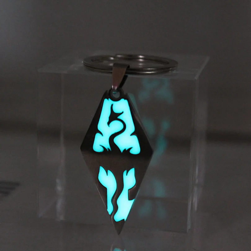 Dragon keychain glowing Dragon keyChain Fashion Jewelry Pendant glow in the dark car key chain Bag pendant