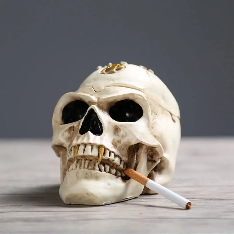 Skeleton Smoking Ashtray Statue Halloween Home Desk Decoration Horror Resin Skull Cigarette Ash Tray Portable Gift