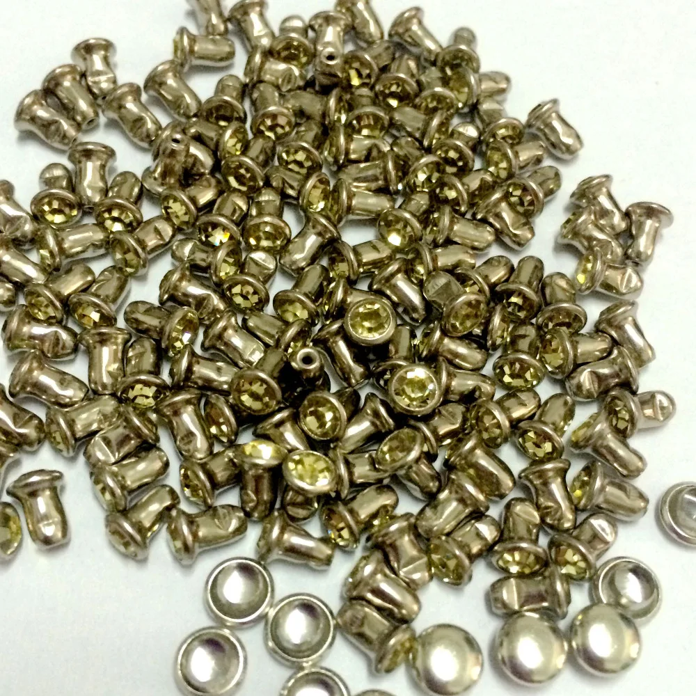 Hot Sell DIY100PCS 4mm CZ++ Hardware Light Yellow Crystal Rivets Leather Craft Punk Studs Fit DIY Making Shipping Free