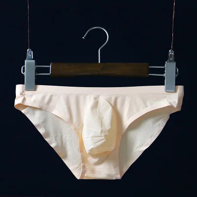 2018 nuovo sexy Degli Uomini Ultra-sottile Della Biancheria Intima del Mens Slip di Seta del Ghiaccio Famosa Solido Senza Soluzione di Continuità Biancheria Intima Degli Uomini Traspirante Biancheria Intima