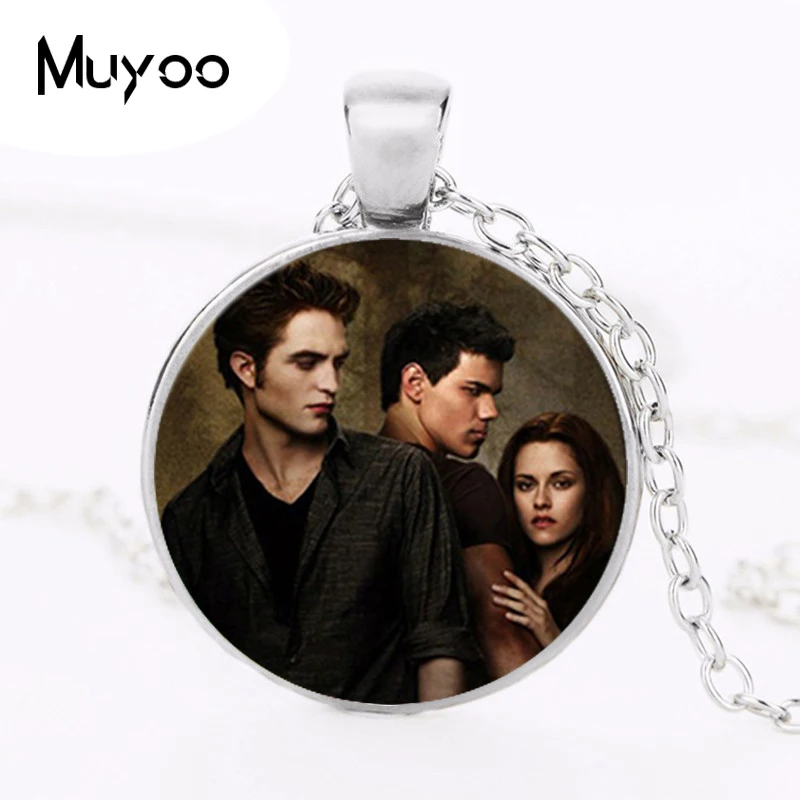 2017 new hot Fashion Movie Twilight Portraits Necklace Round Colar Vintage Handmade Photo Locket Pendant Vintage Jewelry HZ1