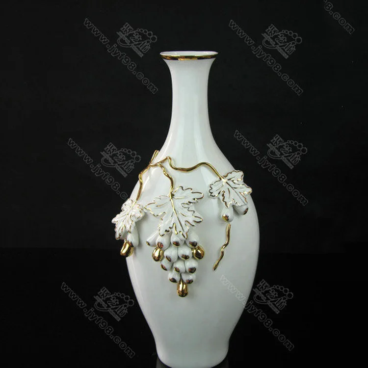 European high-grade ceramic vase ornaments decorated large cupboard windowsill relief grape flower decorations BJ430C