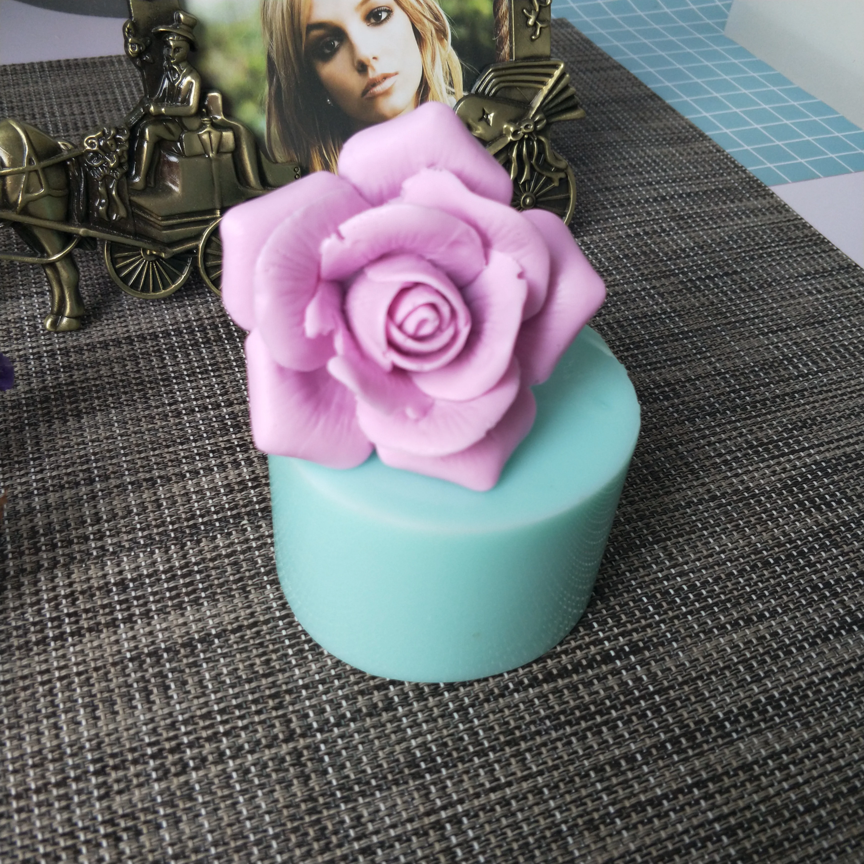 PRZY Silicone Soap Mold Rose Flower Soap Handmade Soap DIY Aroma Mould Soap Making Moulds Resin Clay Molds Eco-friendly