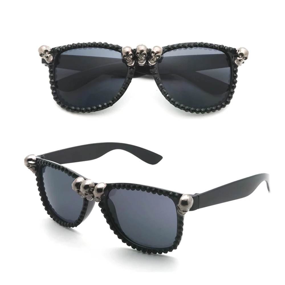 VIVIBEE-gafas de sol Vintage con calavera para mujer, anteojos de sol con diamantes de imitación negros, Ojo de Gato Retro, gafas de sol redondas
