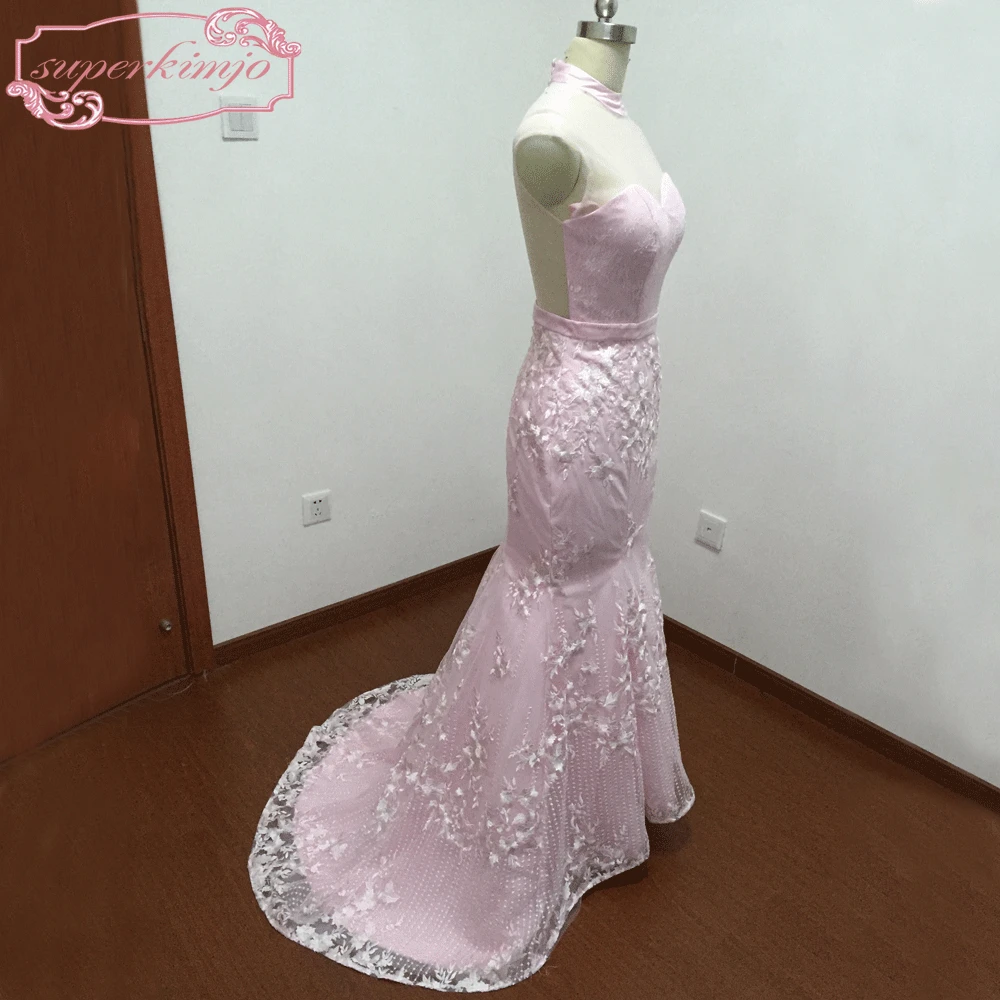 Vestidos cor-de-rosa de baile, gola alta, rendas, corte, cauda de sereia, trem, noite, árabe real