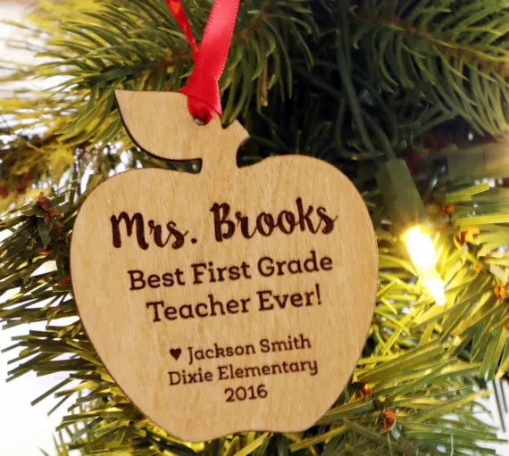 Personalized Teacher Christmas Gift - Apple Ornament for Teacher - Best Teacher Ever - Custom Wood Christmas Ornament for Teache