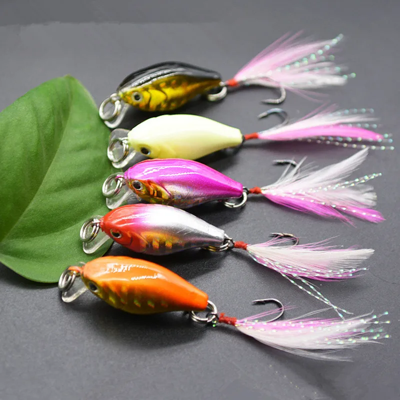 Fishing Lure Crank Bait With Feather Jig Single Hook Artificial Hard Lures Bait Glow Wobblers 3.5cm/2g 1 Piece Sale