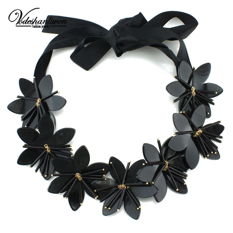 

Vodeshanliwen Newest Charm Women Black Acrylic Flowers Statement Necklace Fashion Necklaces & Pendants handwork Jewelry