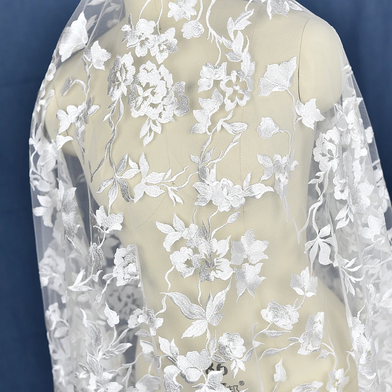 130 cm Breite Elfenbein Vintage bestickter Spitzenstoff mit Blumen.3D High-End-Luxus-Hochzeitskleid-Spitzenstoff RS2103 – Detail 3