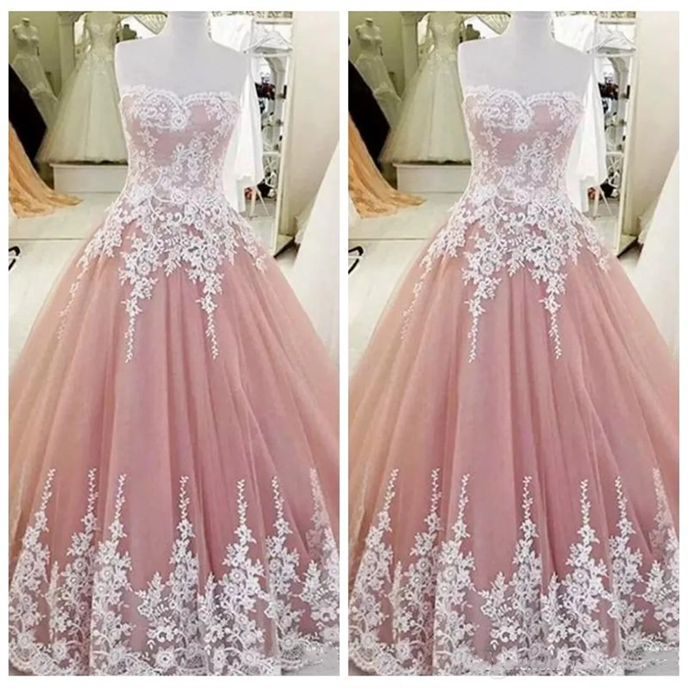 Robe de soirée en dentelle pour femmes, tenue Sexy avec des Appliques en cœur, à lacets dans le dos, sur mesure, pour occasions spéciales, 2020