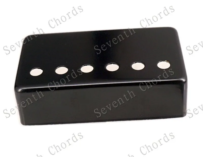 Ein Set mit 2 Stück Messing-Humbucker-Abdeckungen mit 6 Löchern und 6 Saiten für E-Gitarren-Zubehör, in drei Farben. – Detail 7