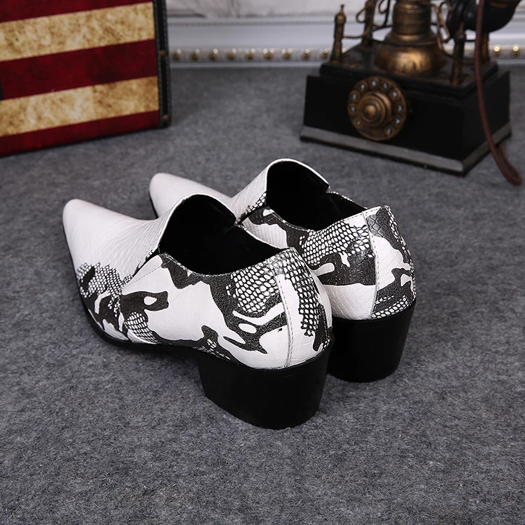 Choudory New Arrival Men Patent Leather rivets Shoes Slip On Metal Toe Pointy Gold Dress Shoes Luxury Wedding Shoes