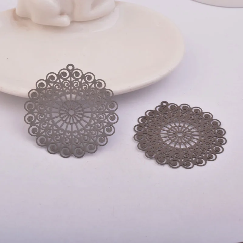 30 Stück AA1544 Große Runde Filigran-Anhänger Ohrring-Zubehör Anhänger Verbindungsstücke Verzierung Schmuckzubehör – Detail 11