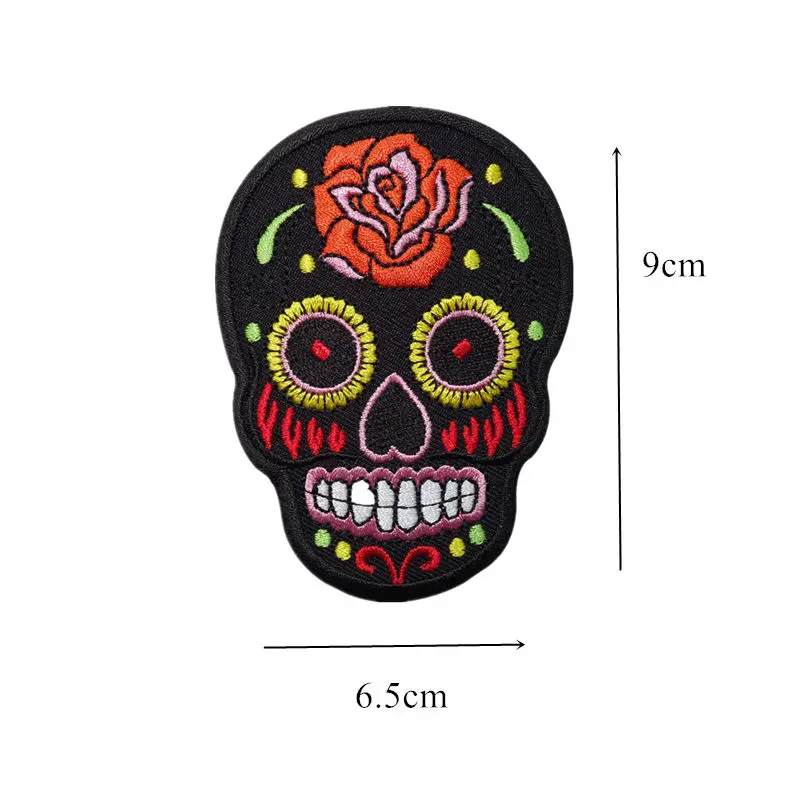 Wit Zwart Schedel Bloem Geborduurde Naai Iron On Patches Punk Gothic Badge Voor Tas Jeans Hoed Appliques DIY Handwerk Sticker