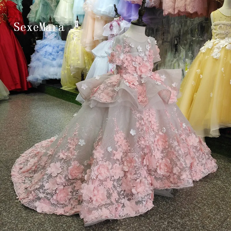 Luxury Flower Girl Dress With 3D Floral Appliques Tulle Kids Pageant Gowns Princess First Communion Dress