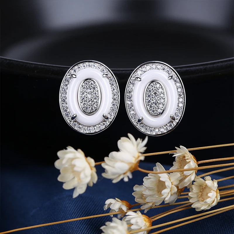 Luxury Silver Color White Stone Oval Earrings For Women Shinning CZ Ceramic U Shape Stud Earrings Jewelry Statement Jewelry Gift