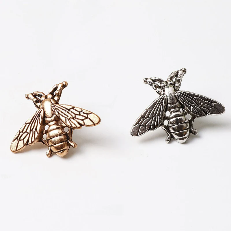 Bee Brooch Pins For Men Women Retro Cute Small Bee Insect Brooch Broach Needle Accessories Party Jewelry