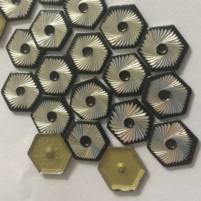 300pcs 15*15mm Silver Hot fix Studs Hexagon Shape Black Border Flat Back Cutting Nailheads Iron on Heat Transfer Rhinestuds DIY