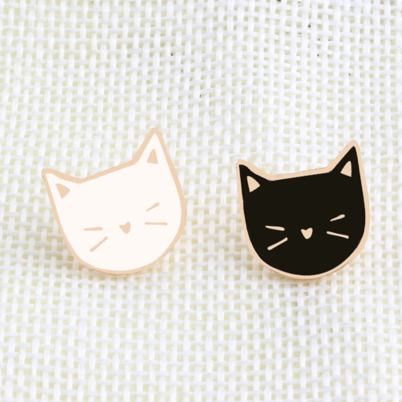 2 Pcs / Set Hot Cartoon Cute Cat Animal Enamel Brooch Pin Badge Decorative Jewelry Style Brooches For Women Gift