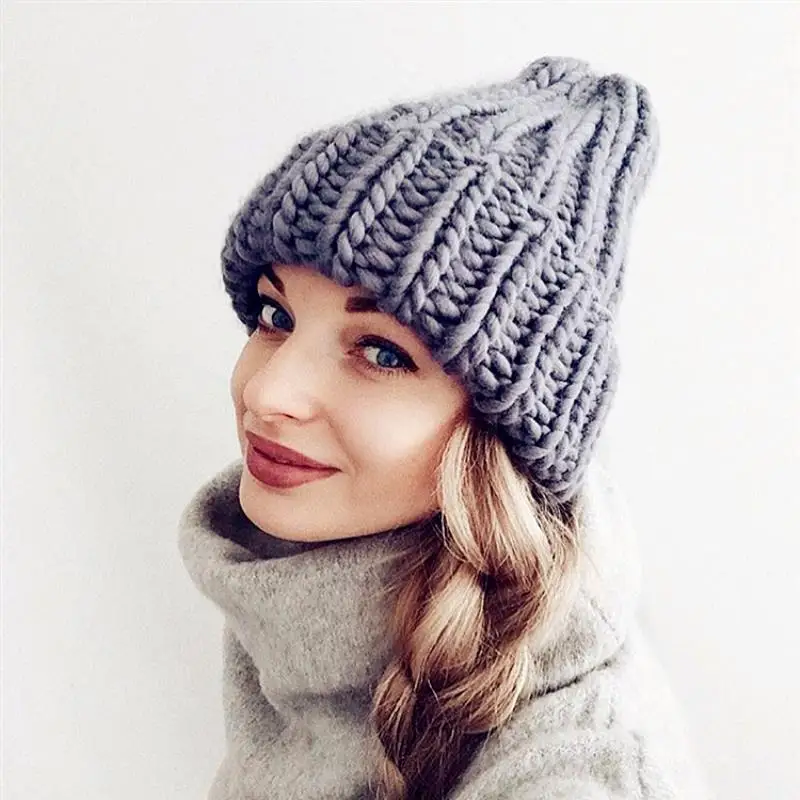 Fashion Knit hat ladies winter solid color simple thick wool hat warm earmuffs hat female cap