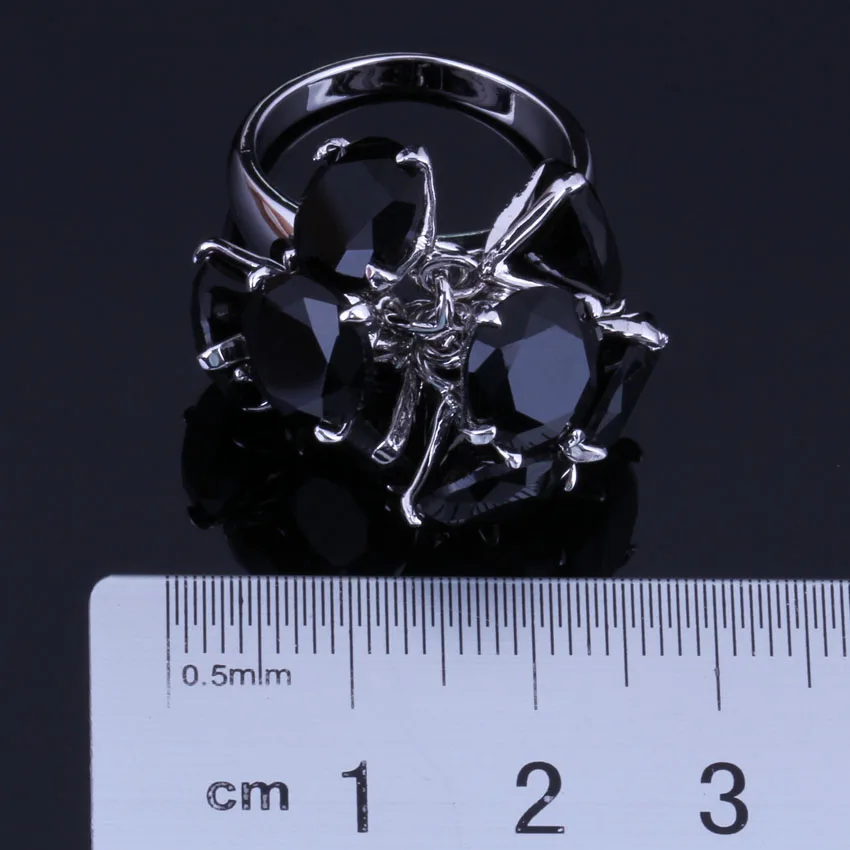 Stunning Round Black Cubic Zirconia Silver Plated Ring V0502