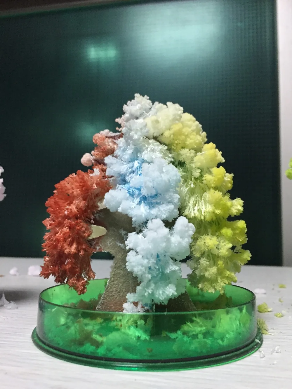 2019 11x10cm Color Magic Growing Paper Crystal Christmas Tree Kit Artificial Magical Grow Trees Arvore Magica Science Kids Toys