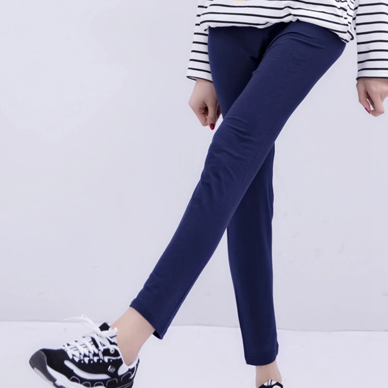 Leggings für Frauen Sommer Stil Große Elastische Weiche Atmungsaktive Plus Größe 7XL Große Größe Candy Farbe Modale Weibliche Hosen